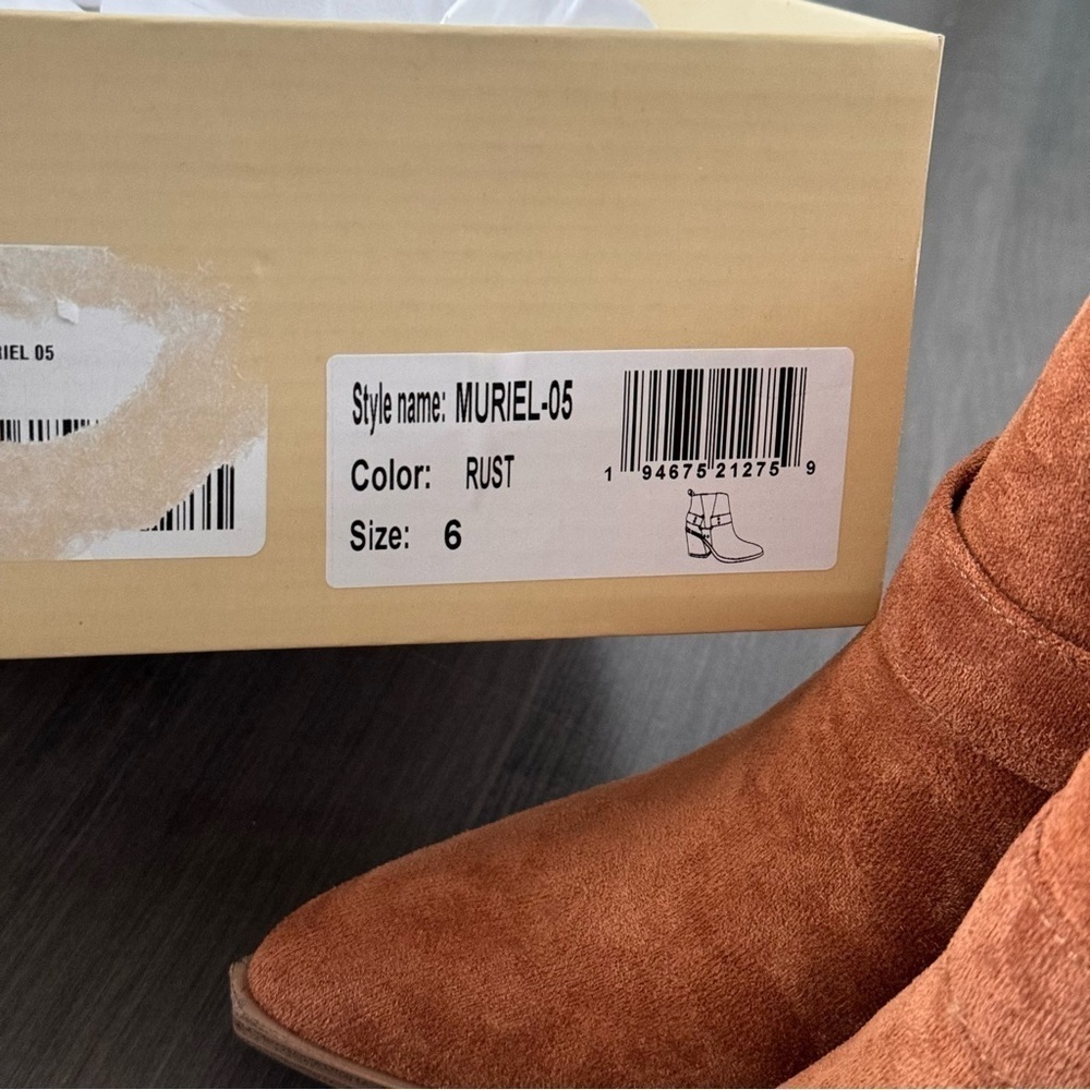 YOKI Muriel Women suede Western ankle boots cowgirl booties NWT Size 6 - Picture 9 of 11